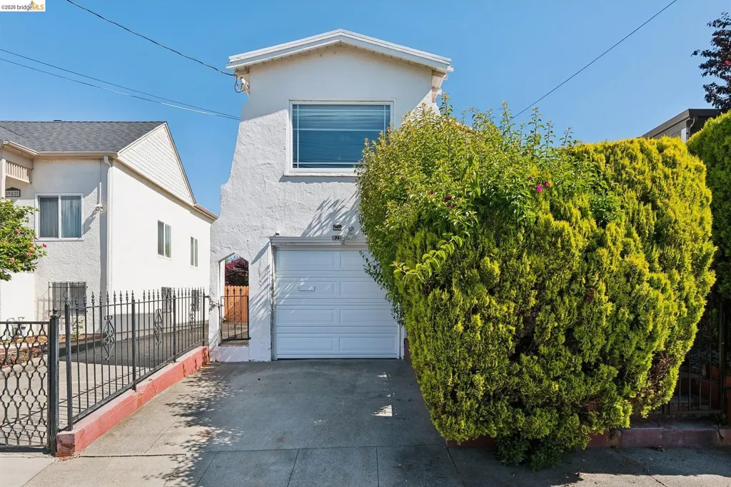 978 43rd Street Oakland CA 94608