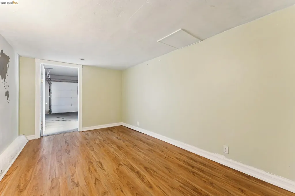 978 43rd Street Oakland CA 94608