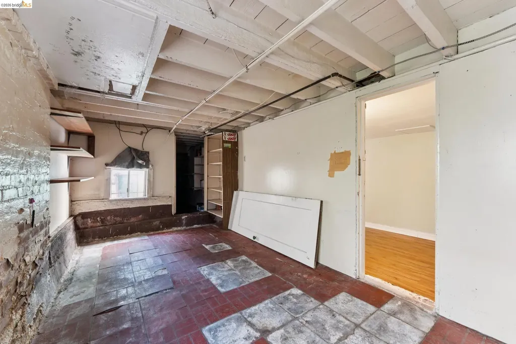 978 43rd Street Oakland CA 94608