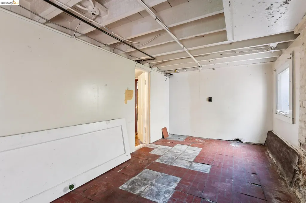 978 43rd Street Oakland CA 94608