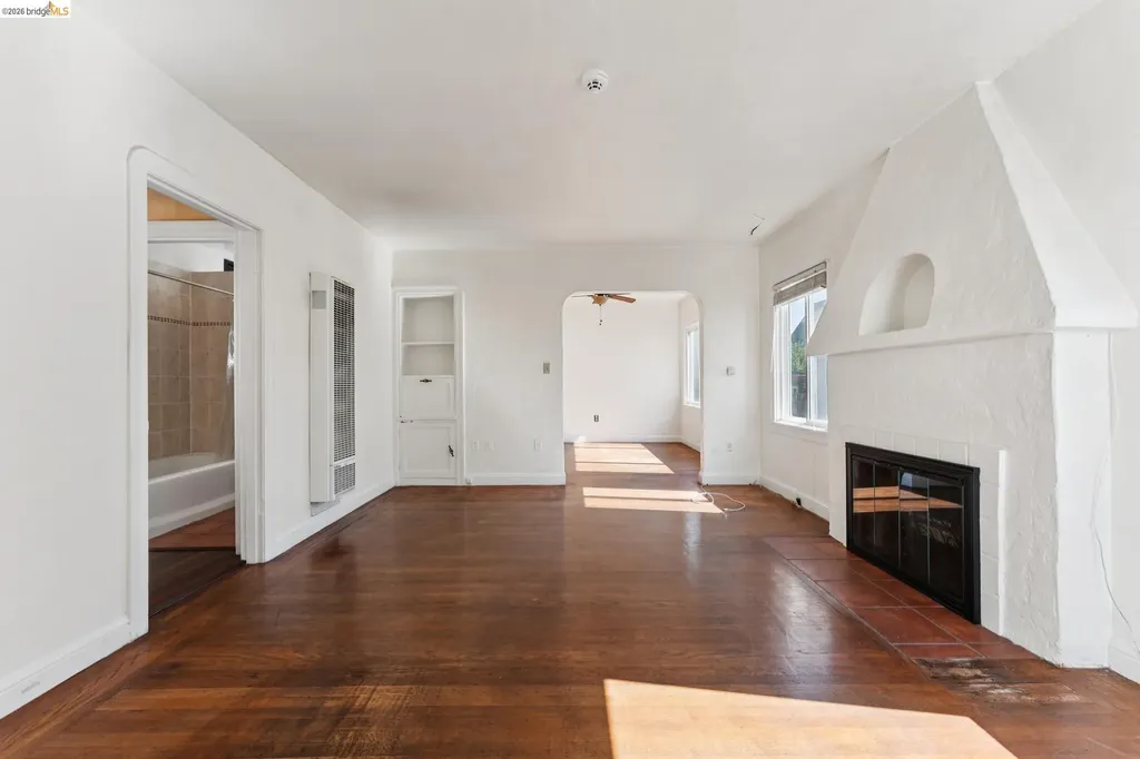978 43rd Street Oakland CA 94608