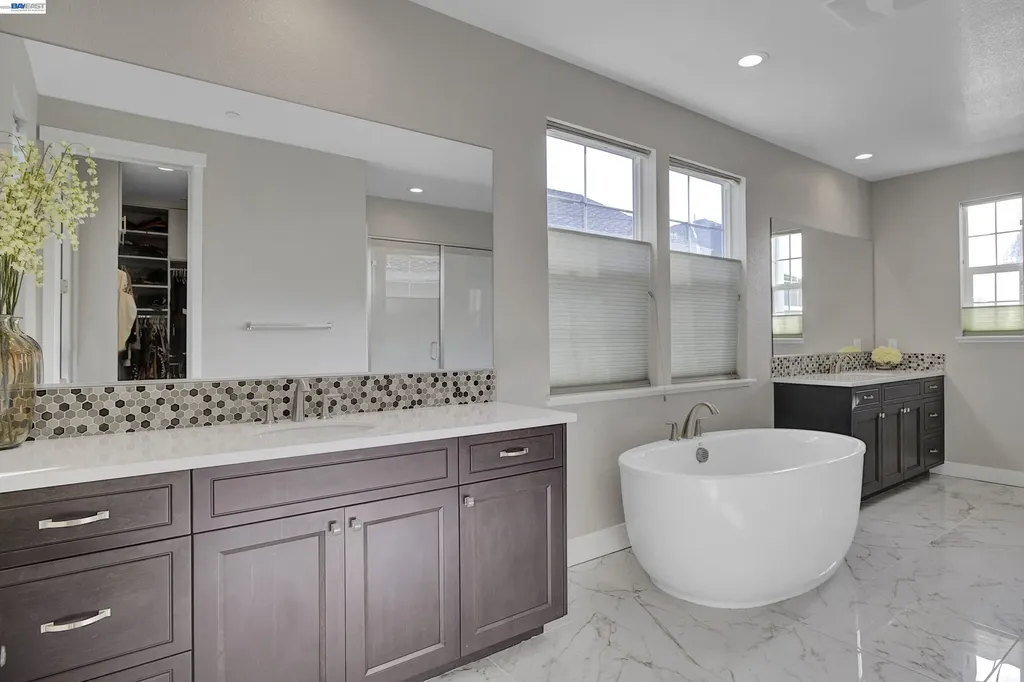 37515 Sea Bank Street Newark CA 94560