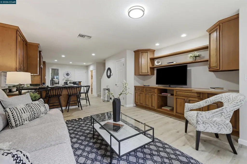 1073 Mohr Lane Concord CA 94518