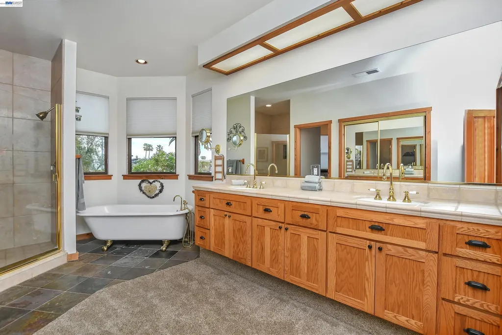 4882 Cabrillo Point Discovery Bay CA 94505