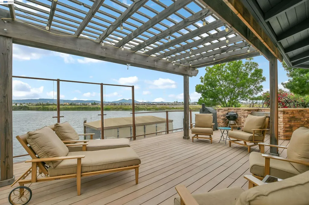 4882 Cabrillo Point Discovery Bay CA 94505