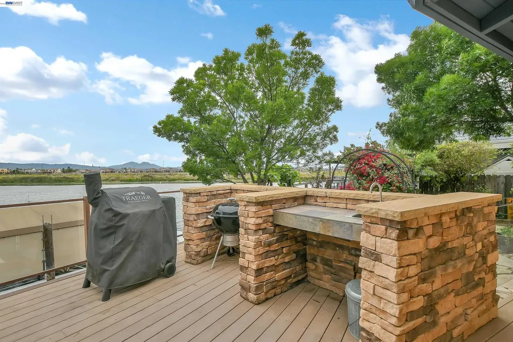 4882 Cabrillo Point Discovery Bay CA 94505