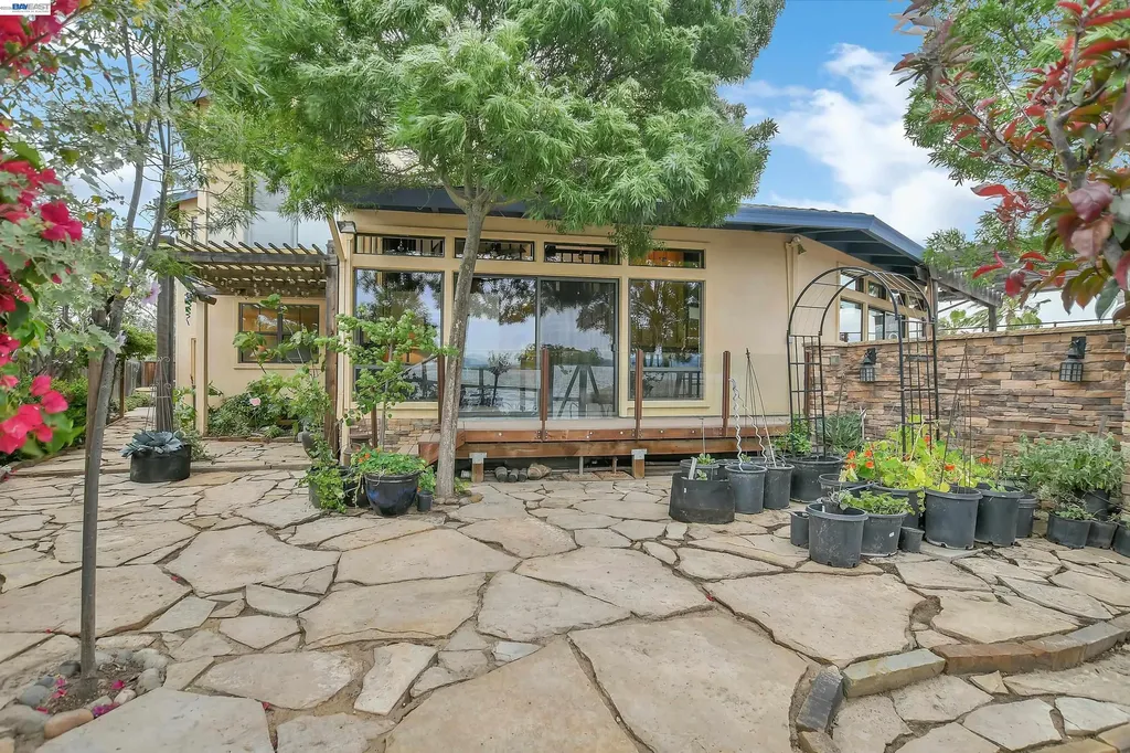 4882 Cabrillo Point Discovery Bay CA 94505