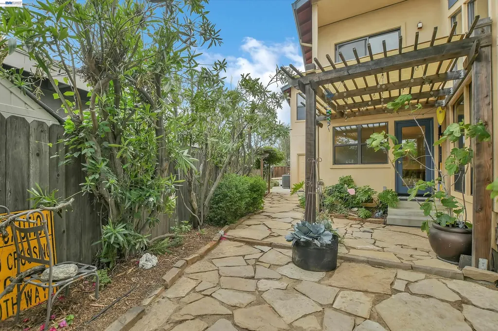 4882 Cabrillo Point Discovery Bay CA 94505