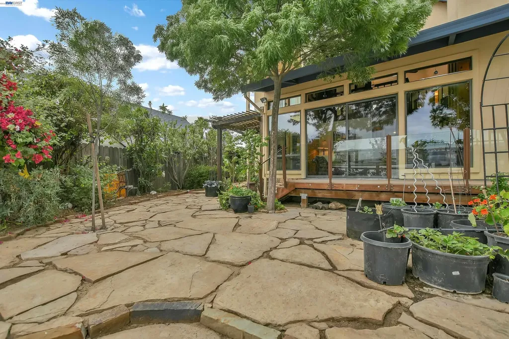 4882 Cabrillo Point Discovery Bay CA 94505