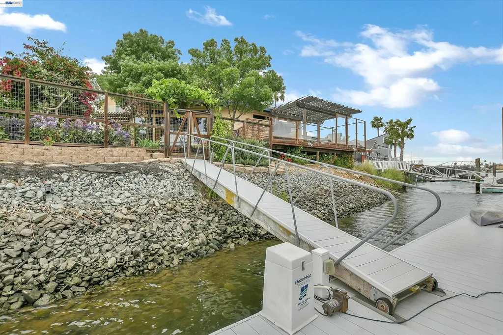4882 Cabrillo Point Discovery Bay CA 94505