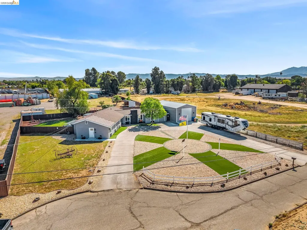 59 Old Stagecoach Road Brentwood CA 94513