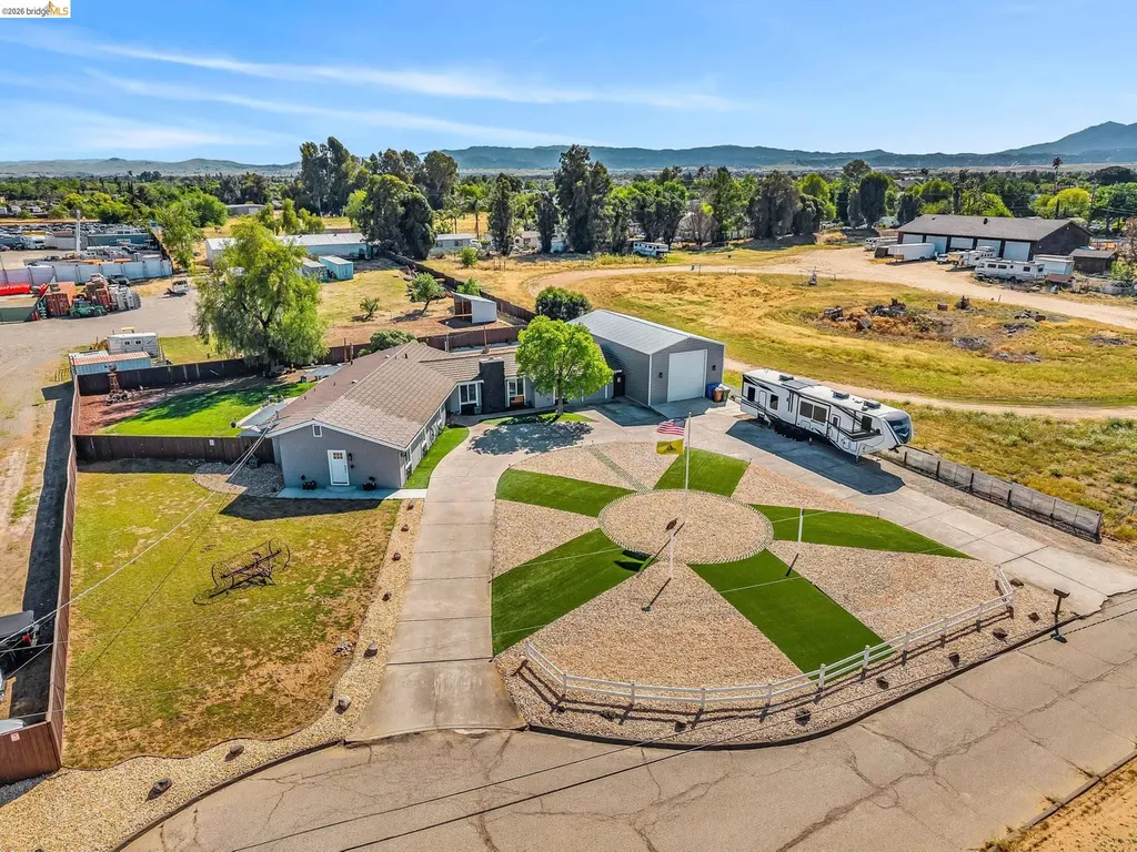 59 Old Stagecoach Road Brentwood CA 94513