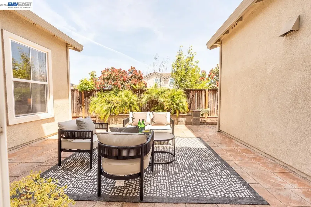 2700 Spindrift Court Hayward CA 94545