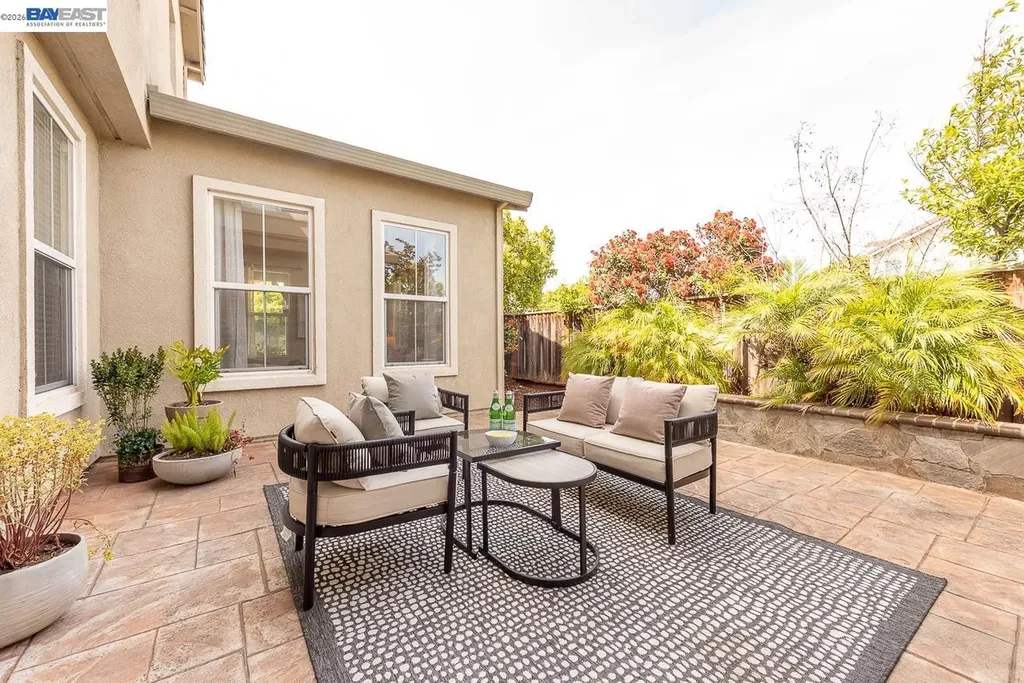 2700 Spindrift Court Hayward CA 94545