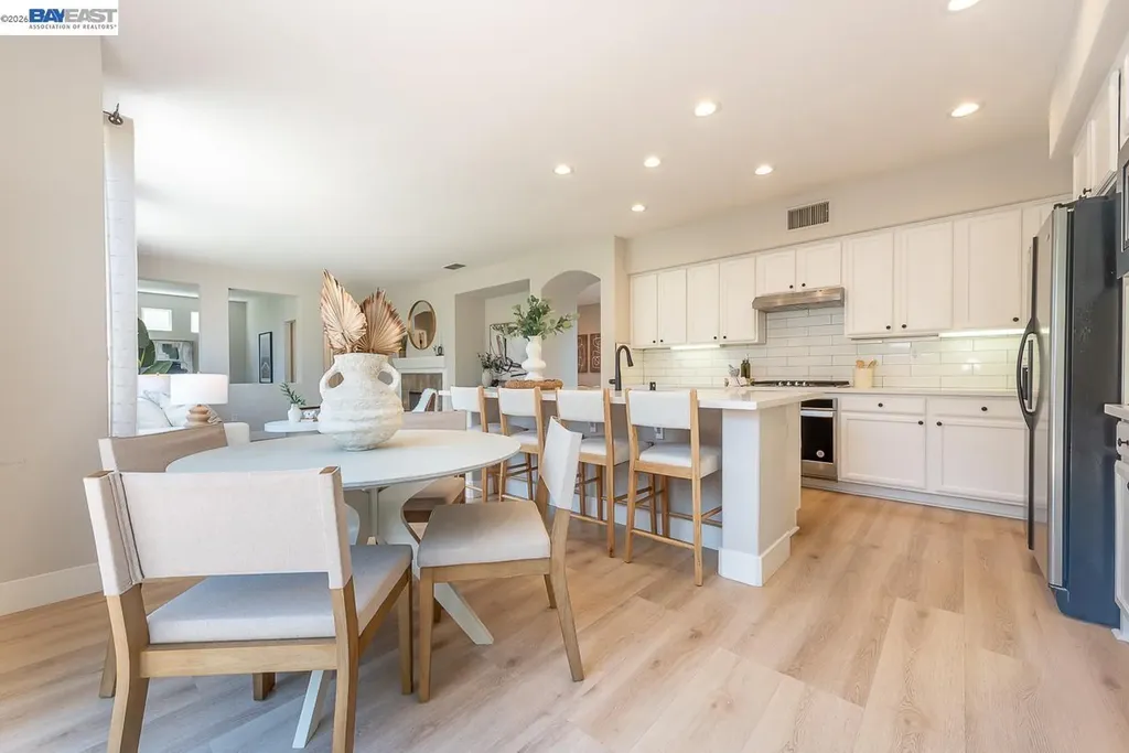 2700 Spindrift Court Hayward CA 94545