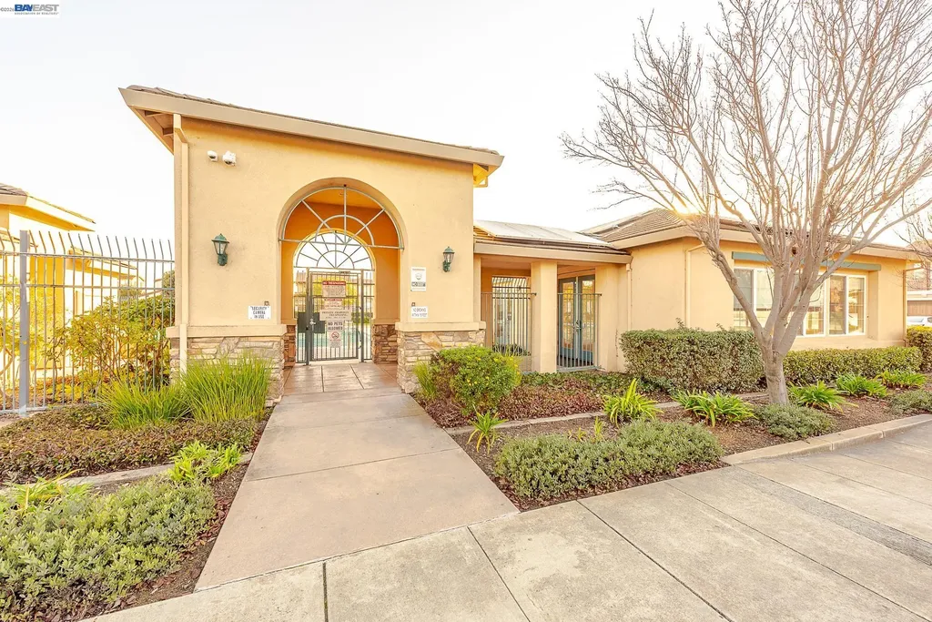 2700 Spindrift Court Hayward CA 94545