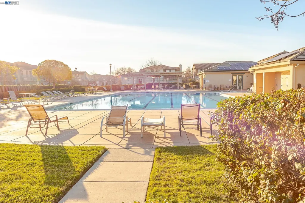 2700 Spindrift Court Hayward CA 94545