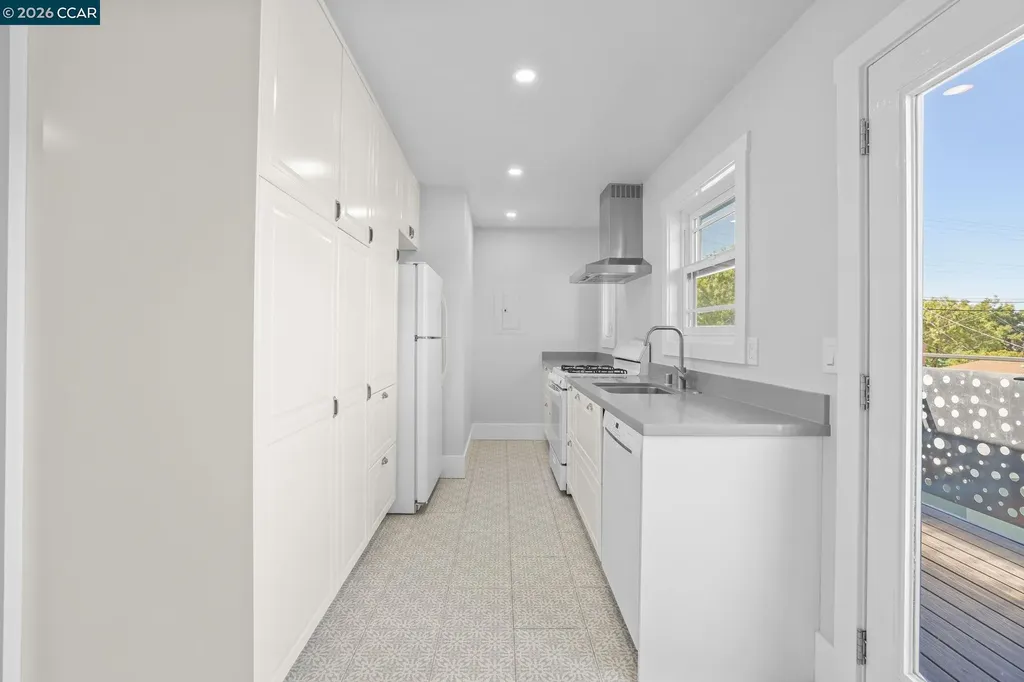 1325 Hopkins Street Berkeley CA 94702