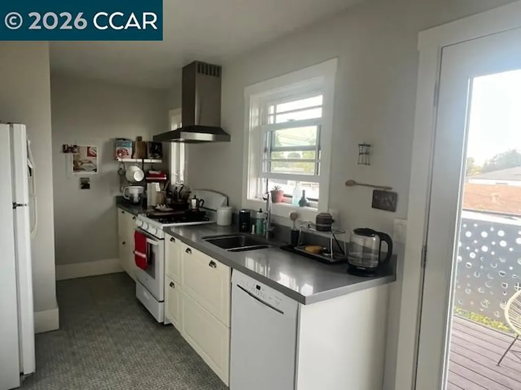 1325 Hopkins Street Berkeley CA 94702