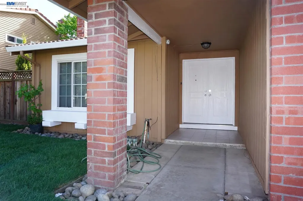 5064 Anaheim Loop Union City CA 94587