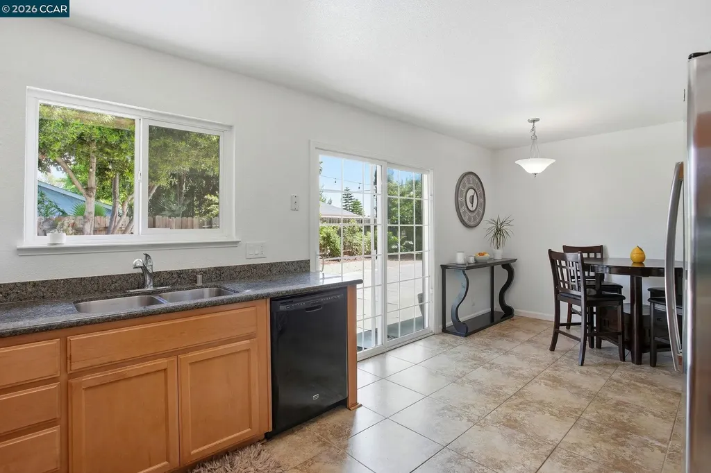 142 Plymouth Court Vacaville CA 95687