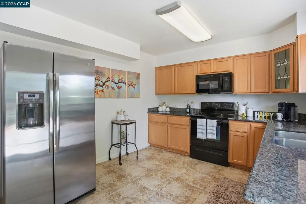 142 Plymouth Court Vacaville CA 95687