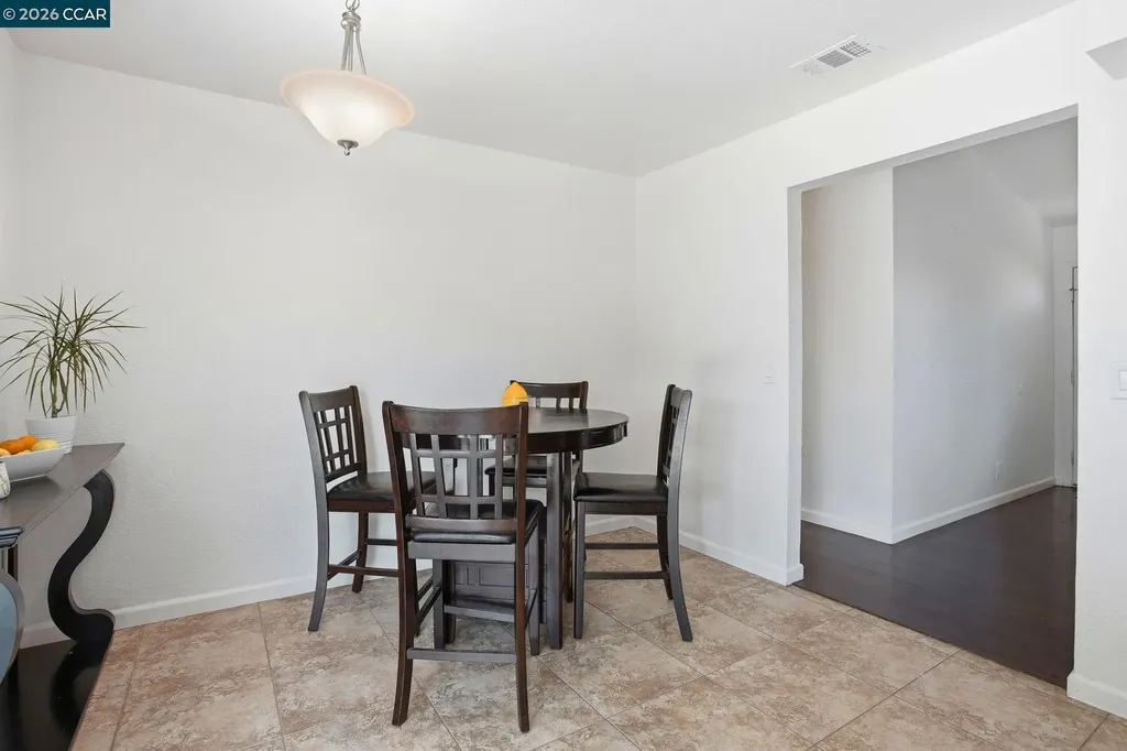 142 Plymouth Court Vacaville CA 95687