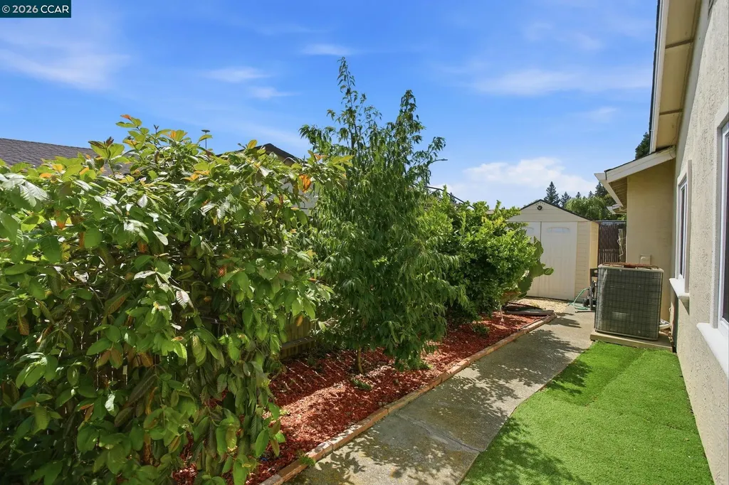 142 Plymouth Court Vacaville CA 95687