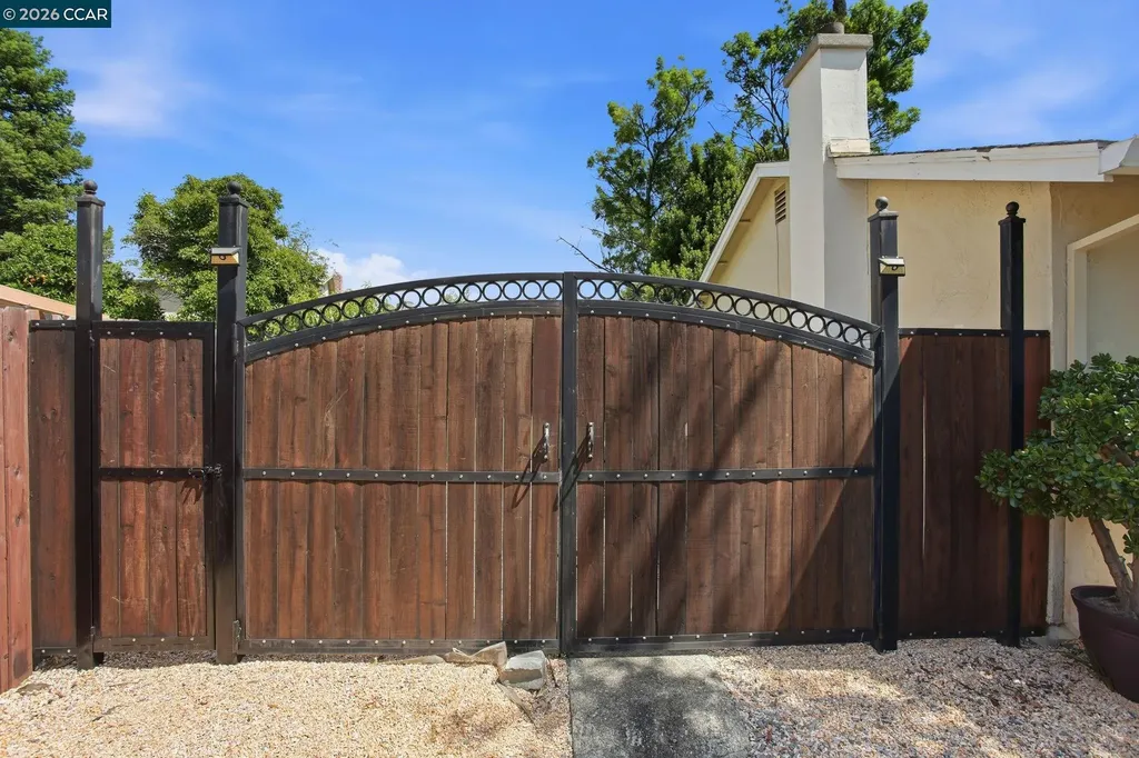 142 Plymouth Court Vacaville CA 95687