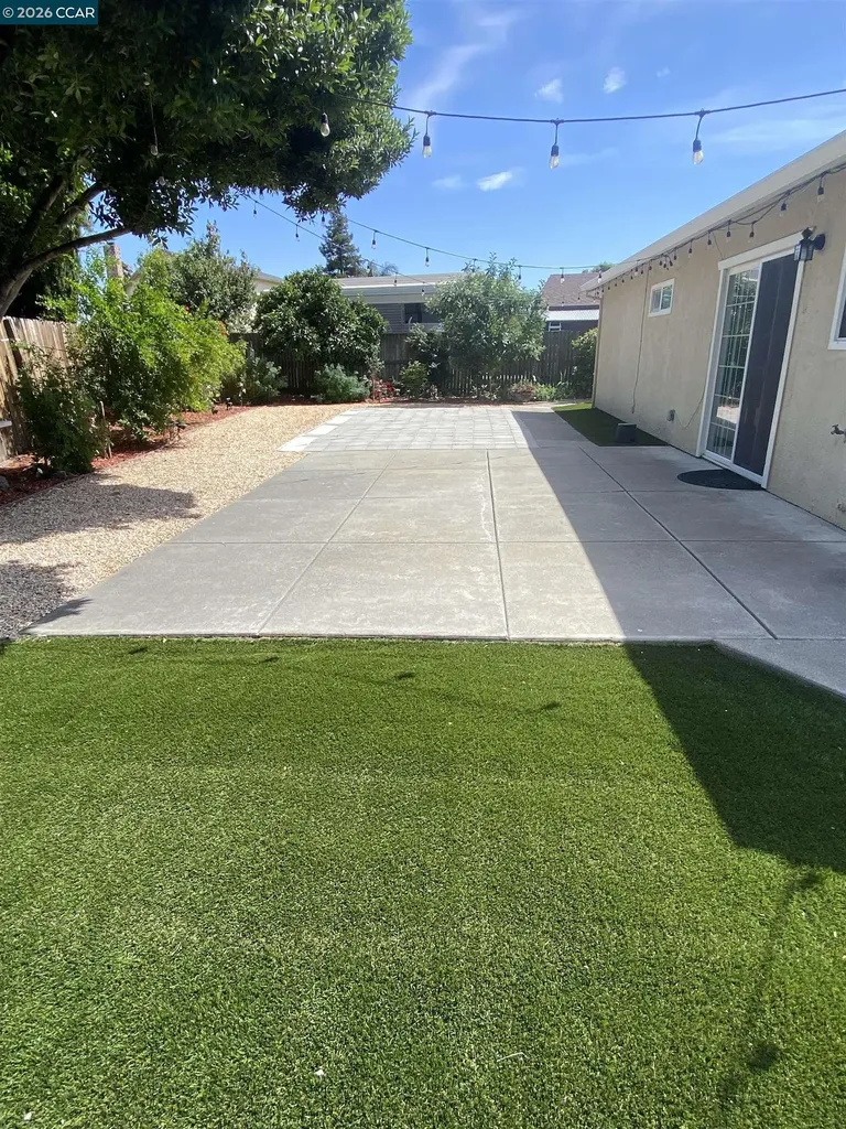 142 Plymouth Court Vacaville CA 95687