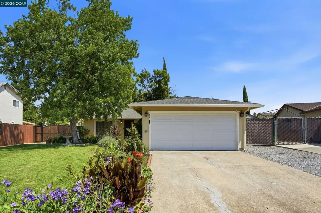 142 Plymouth Court Vacaville CA 95687