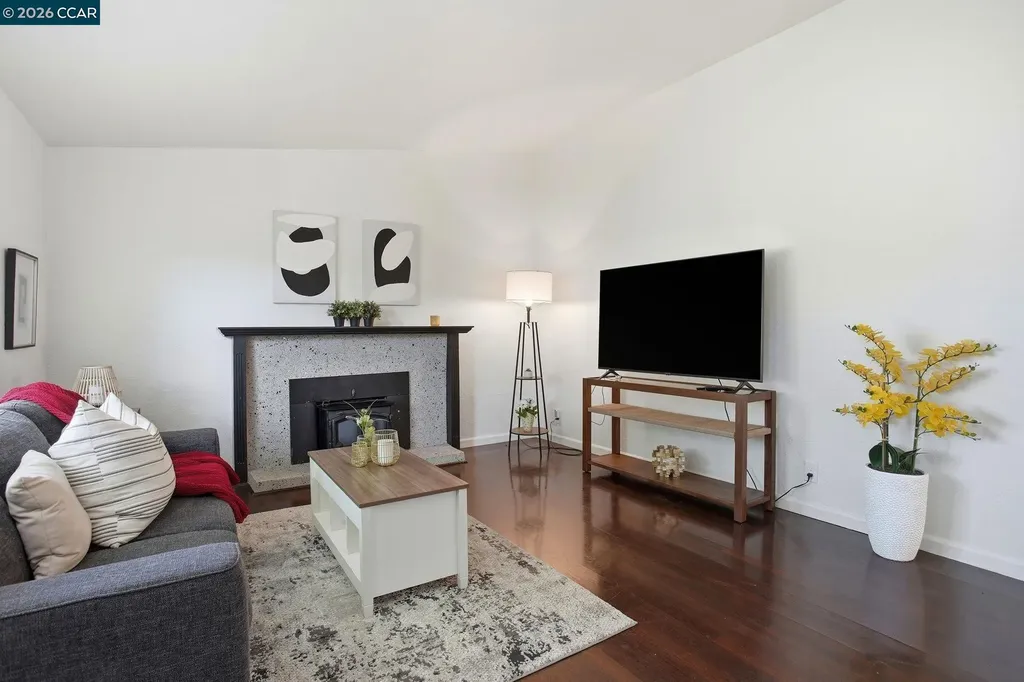 142 Plymouth Court Vacaville CA 95687