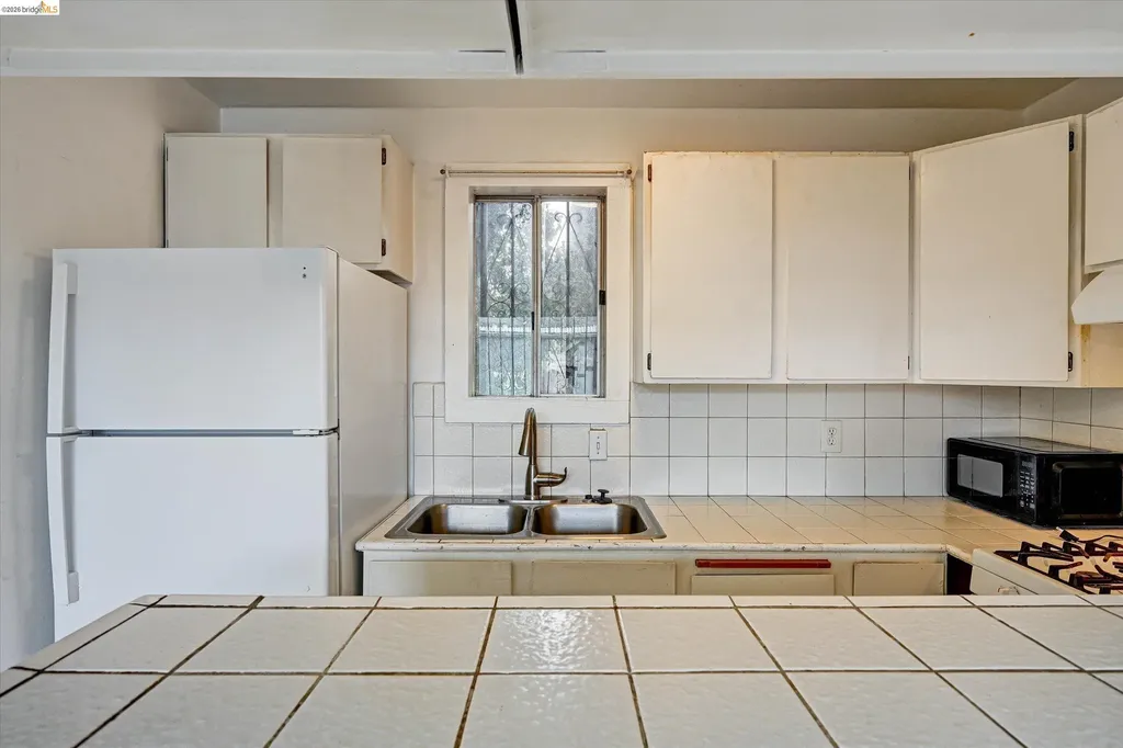 1437 56th Avenue Oakland CA 94621