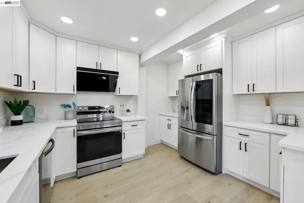 41330 Roberts Avenue Fremont CA 94538