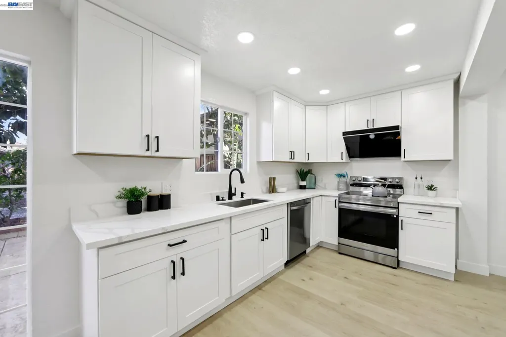 41330 Roberts Avenue Fremont CA 94538