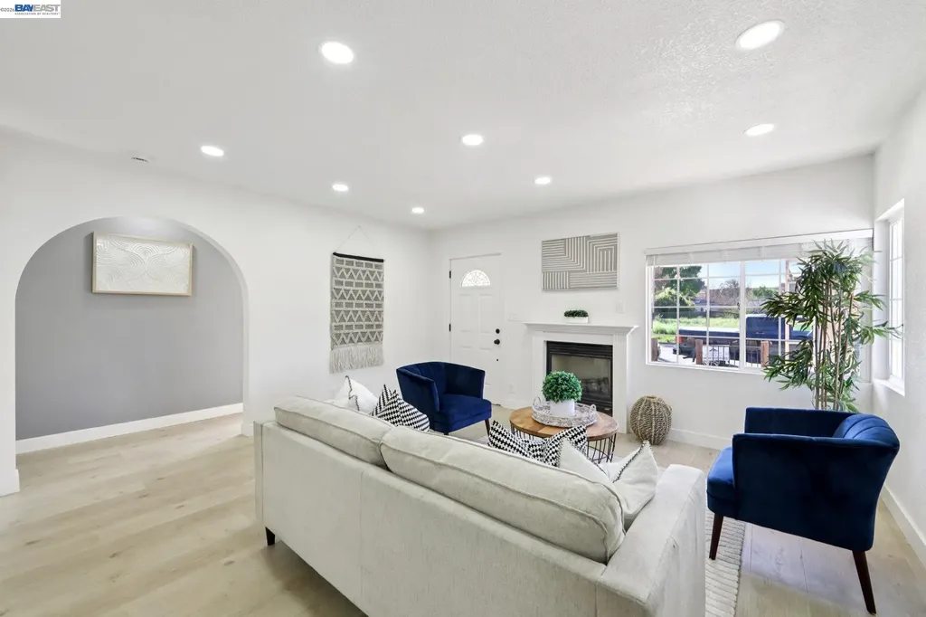 41330 Roberts Avenue Fremont CA 94538