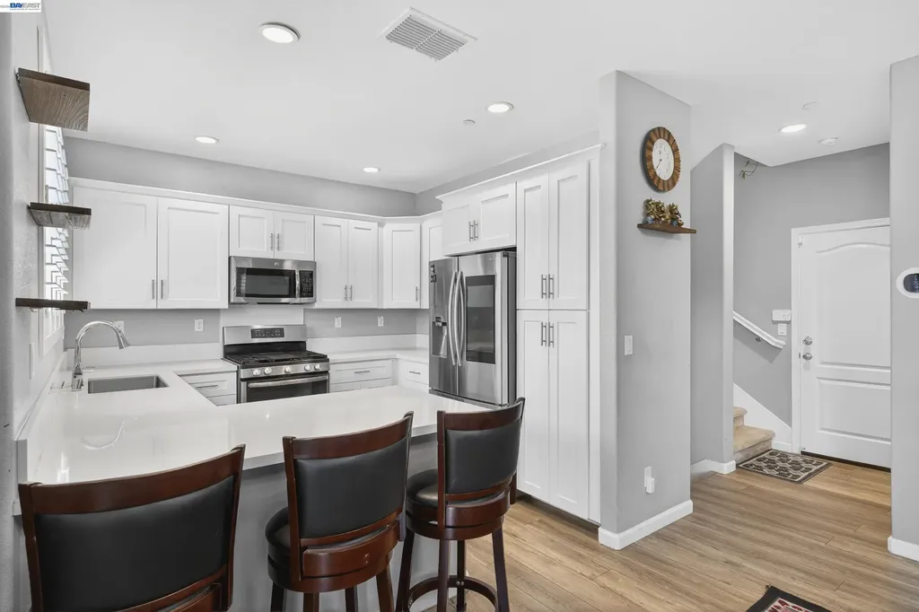 431 Colina Way El Sobrante CA 94803