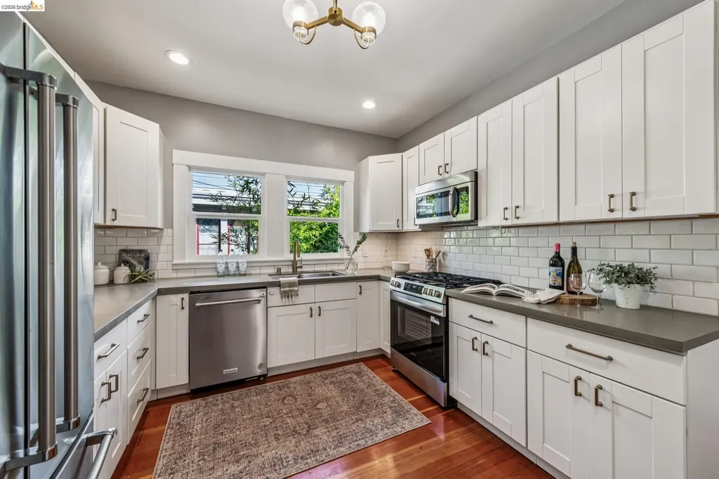 666 46th Street Oakland CA 94609