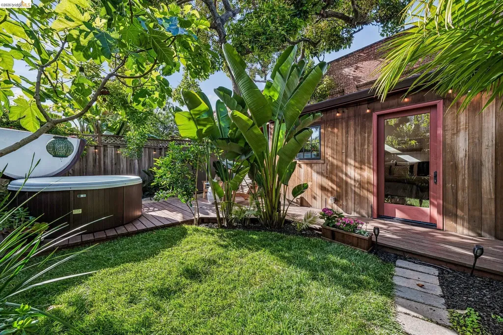 666 46th Street Oakland CA 94609