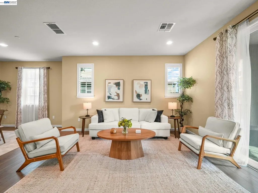 7045 Coombsville Loop Dublin CA 94568