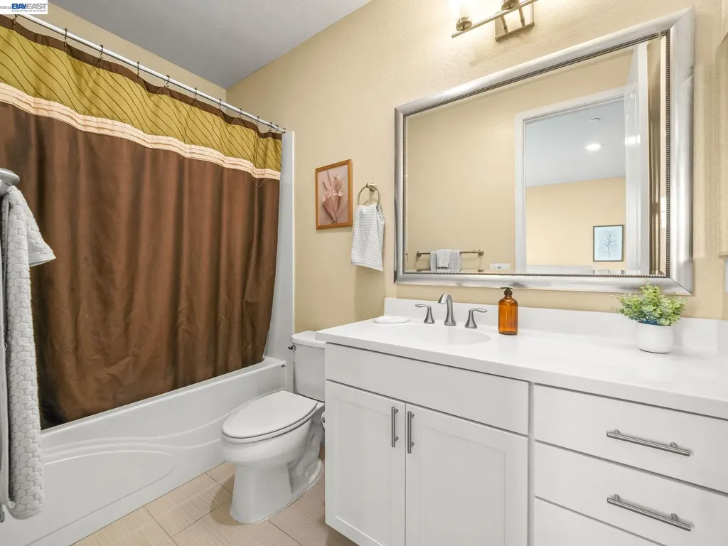 7045 Coombsville Loop Dublin CA 94568