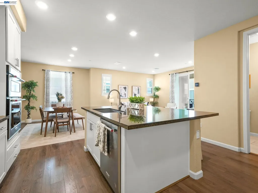 7045 Coombsville Loop Dublin CA 94568