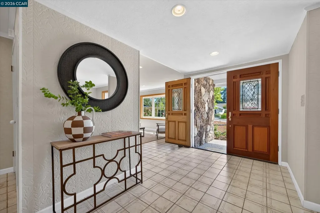 131 Corte Del Prado Walnut Creek CA 94598