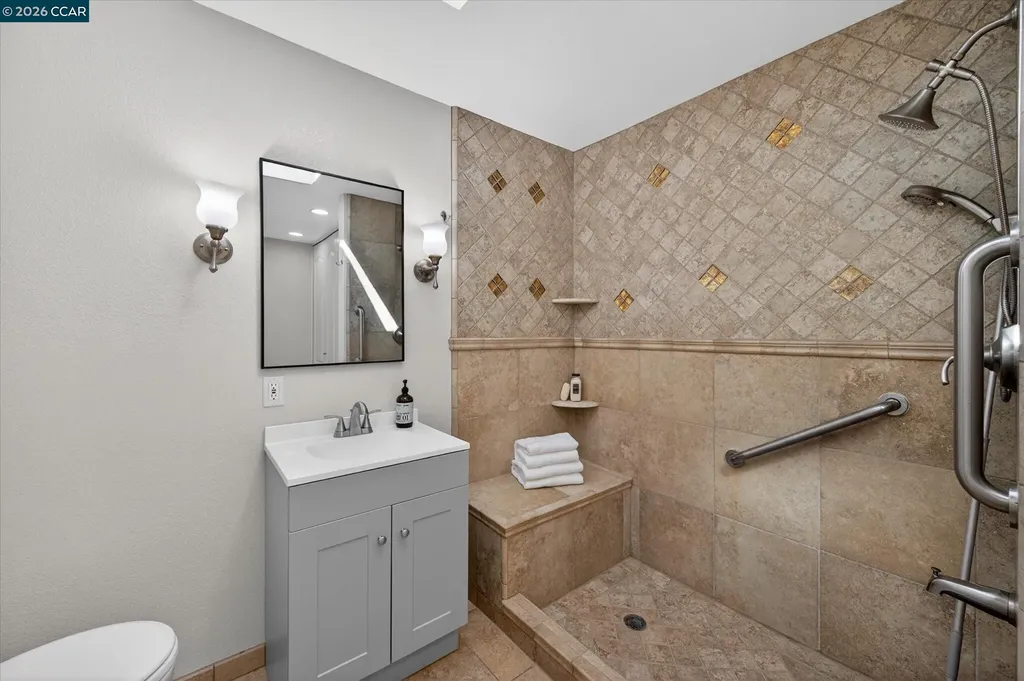131 Corte Del Prado Walnut Creek CA 94598