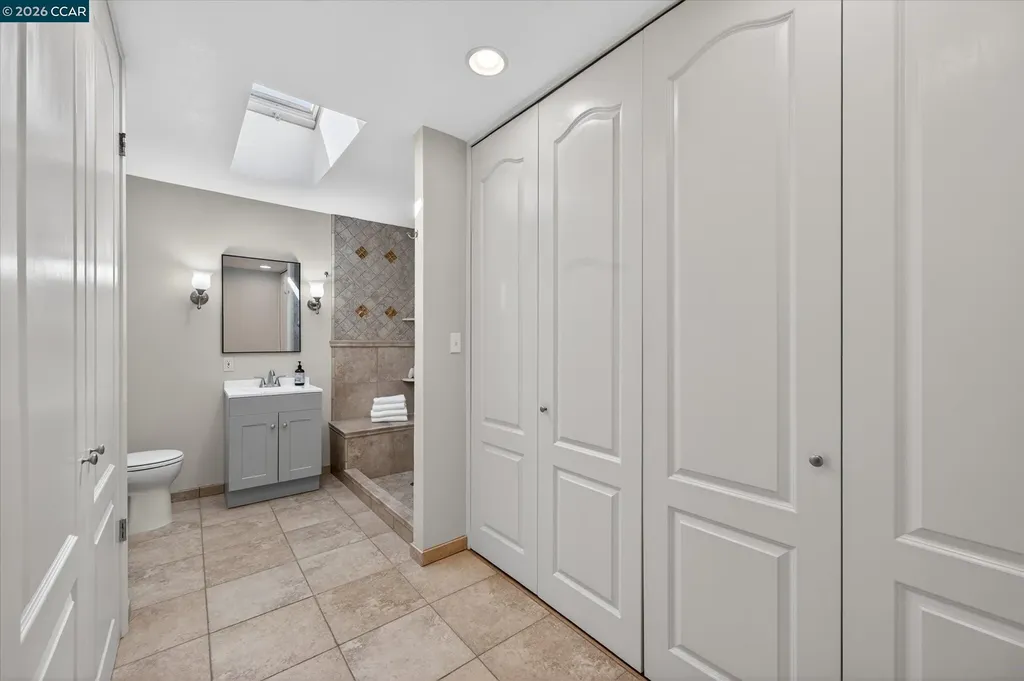 131 Corte Del Prado Walnut Creek CA 94598