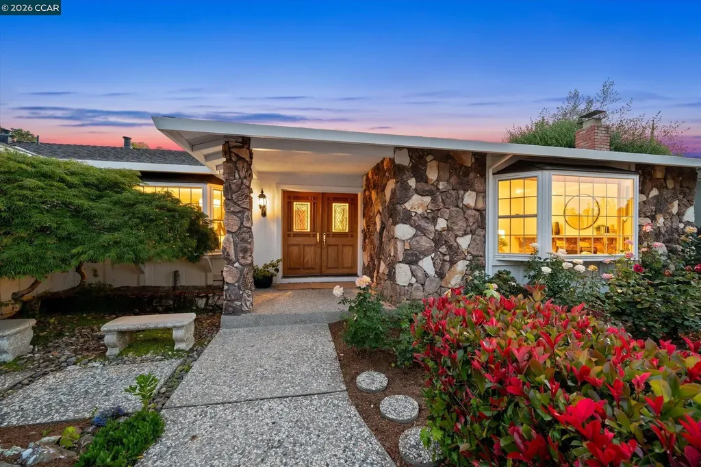 131 Corte Del Prado Walnut Creek CA 94598