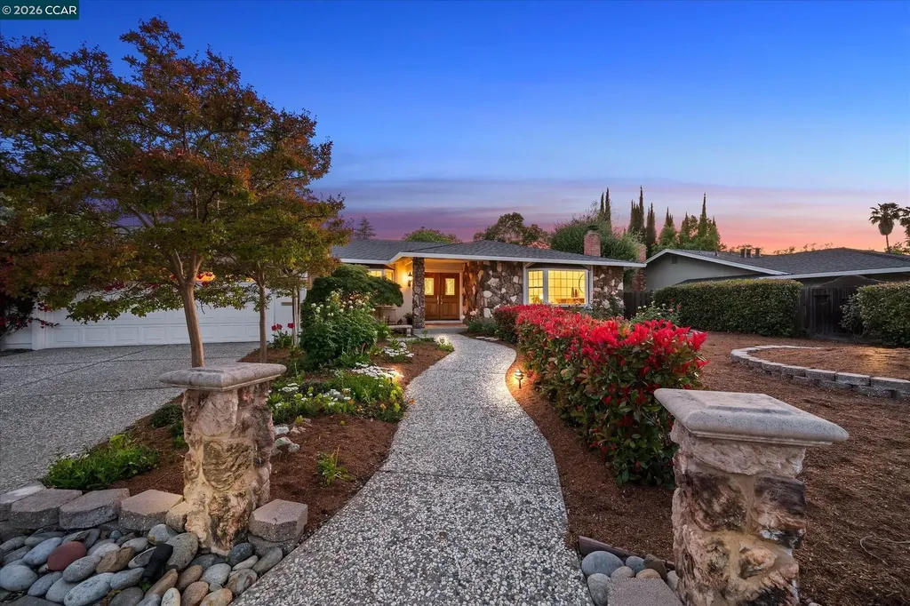 131 Corte Del Prado Walnut Creek CA 94598
