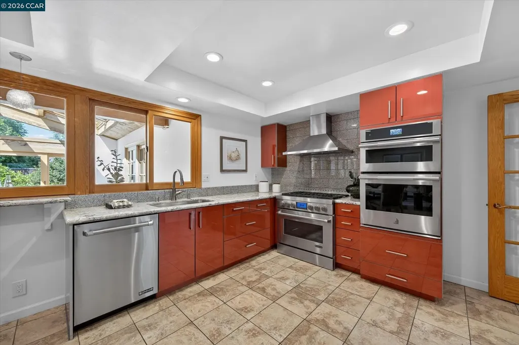 131 Corte Del Prado Walnut Creek CA 94598