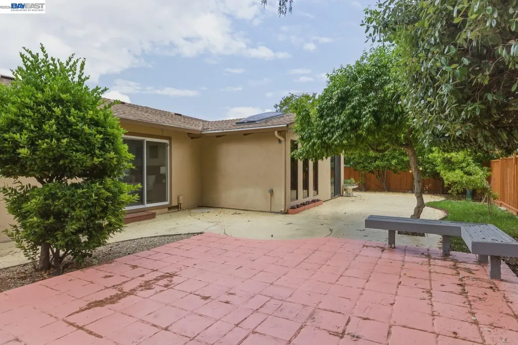 1621 Harvest Road Pleasanton CA 94566