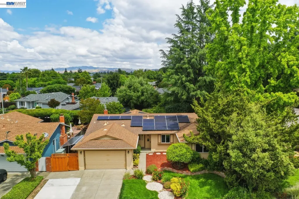 1621 Harvest Road Pleasanton CA 94566
